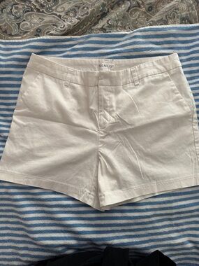 VENUS White Women's Casual Cotton Blend Short Shorts